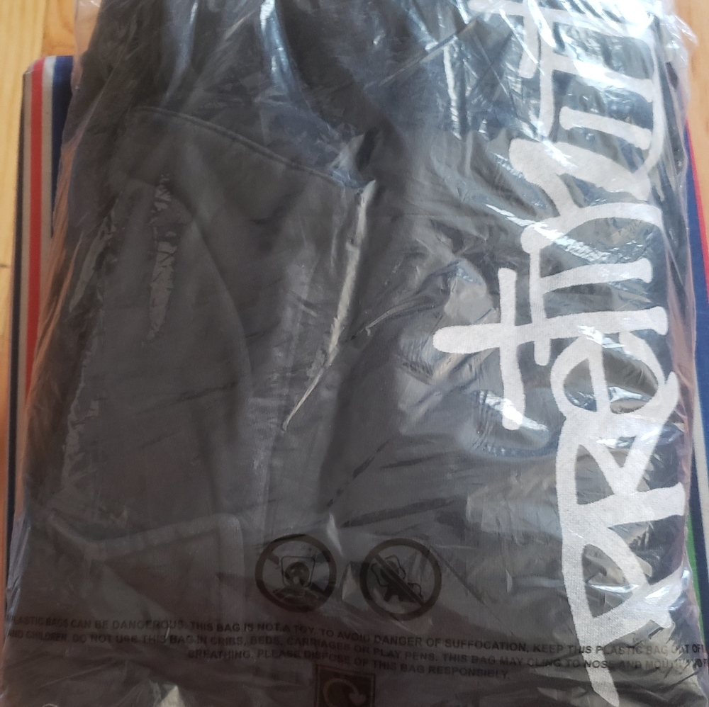 Prettylittlething cargo sweatpants 16sz black nwt - Picture 4 of 5